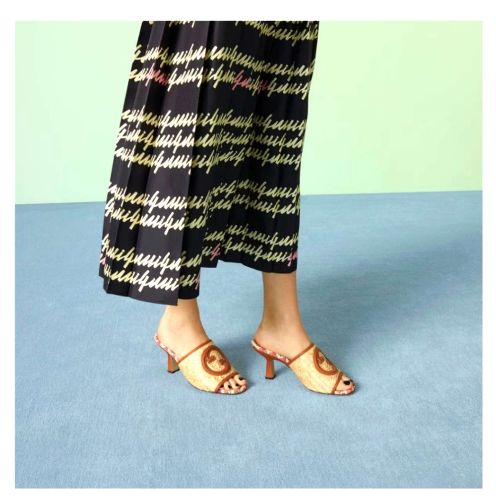 New Gucci Women's Interlocking G Slide Sandals